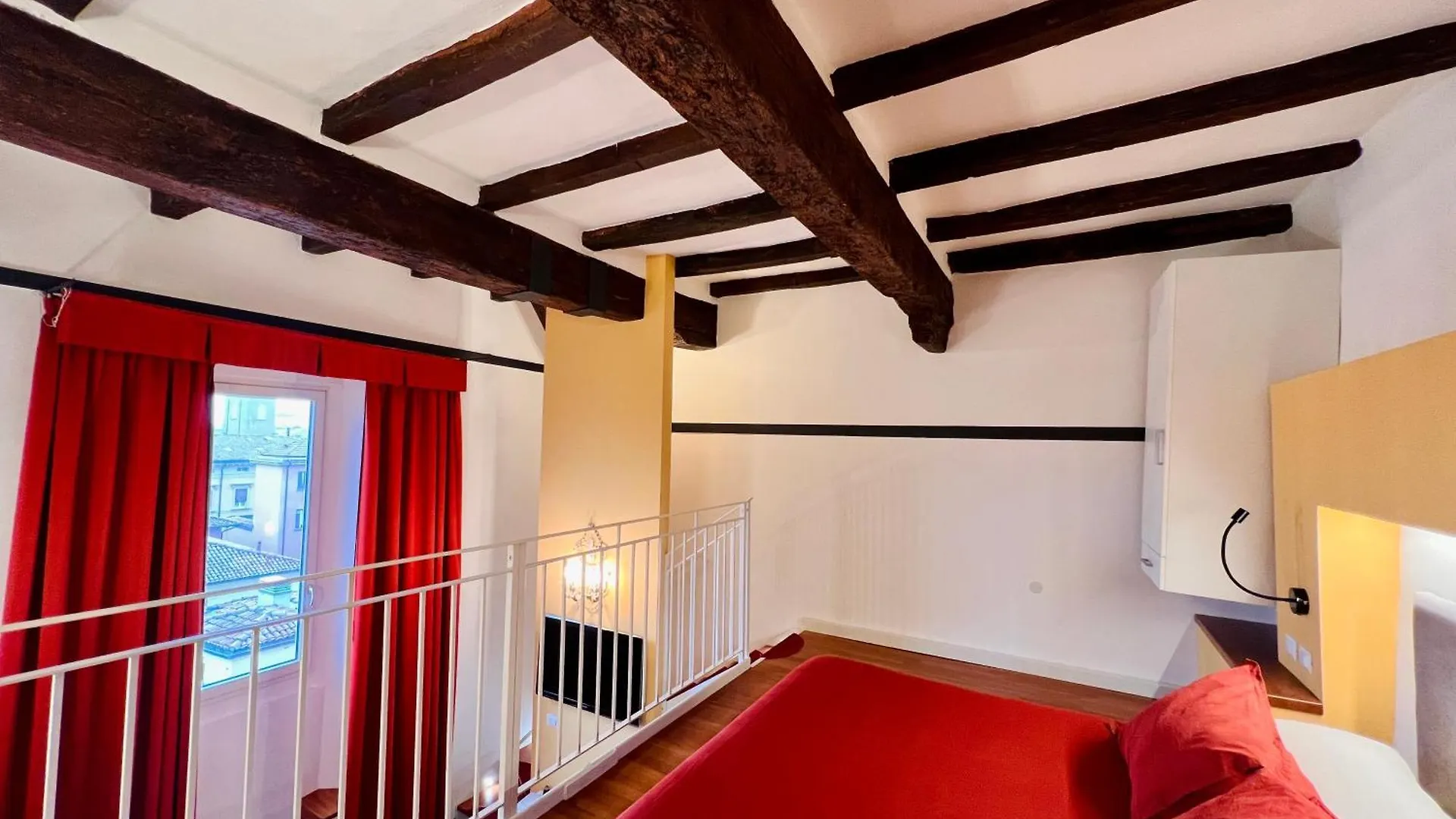 House Of Lovers - Magnificent View In The Heart Of Bologna Italia