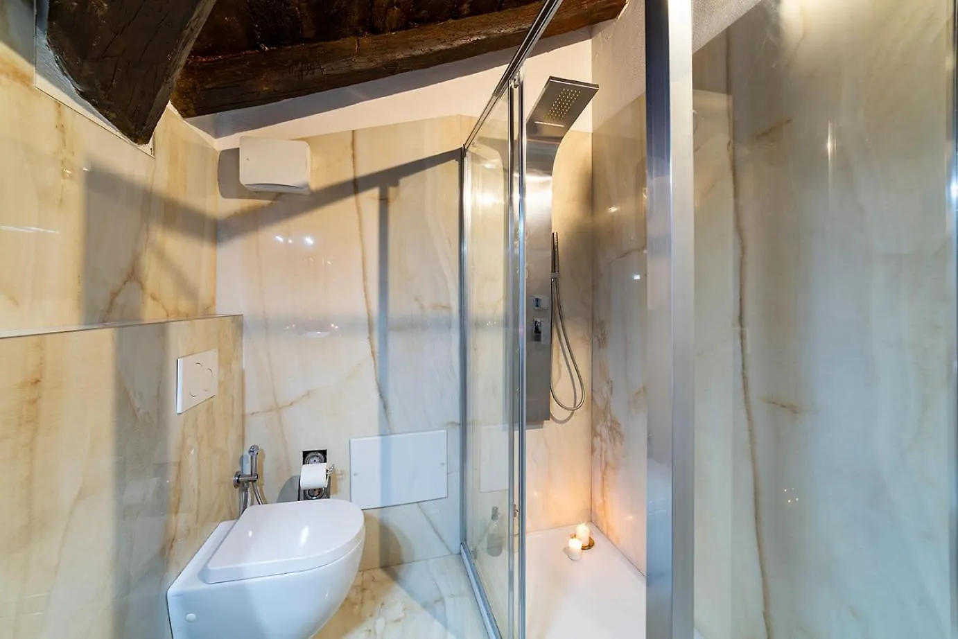 Apartman House Of Lovers - Magnificent View In The Heart Of Bologna Olaszország